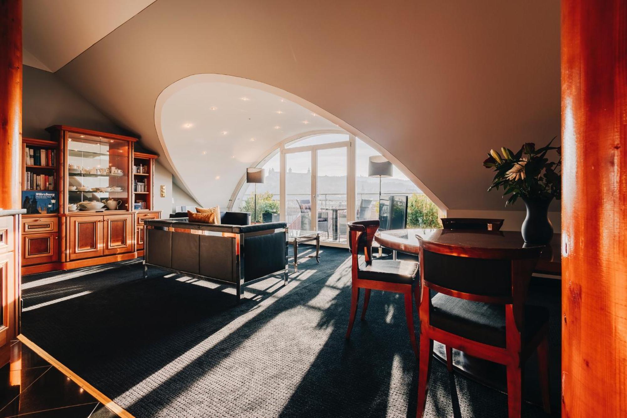 Das V Evert Hotel - Am Congress Centrum Wuerzburg Экстерьер фото